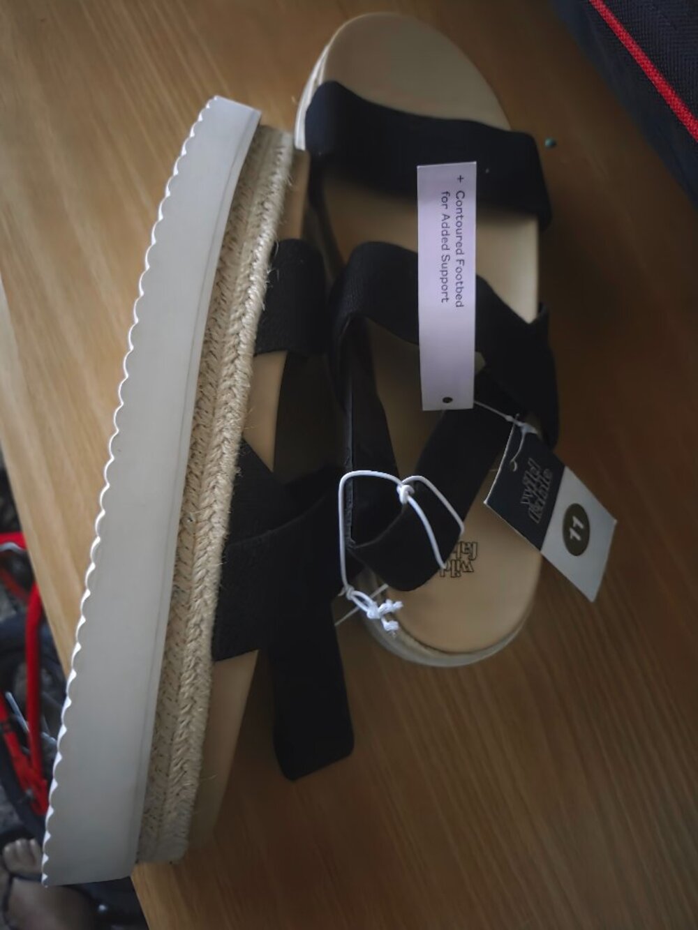 Wild fable wedge size 11